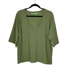 KOTO Urban Outfitters Street Style Drop Sleeve Olive Green Tee size Medium